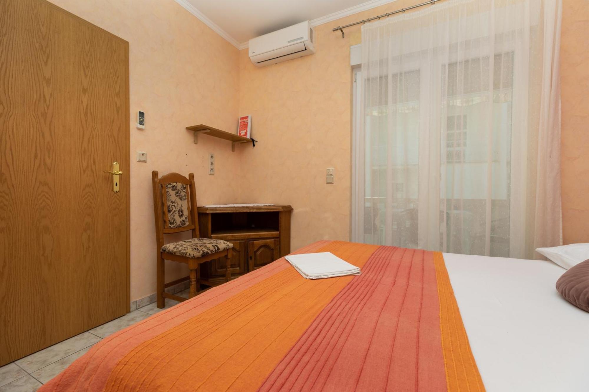 Apartments By The Sea Duce, Omis - 5973 Zimmer foto